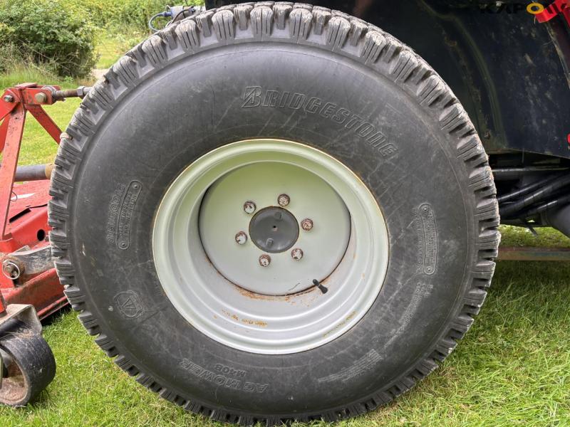 Massey Fergoson 1735 4 WD traktor 31