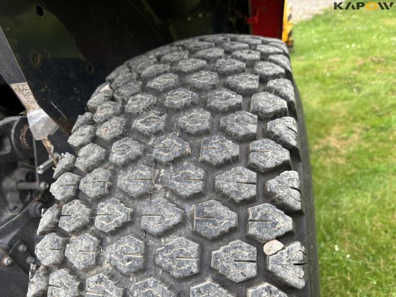 Massey Fergoson 1735 4 WD traktor 33