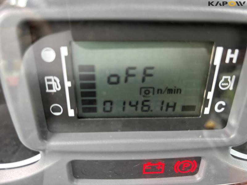 Massey Fergoson 1735 4 WD traktor 68