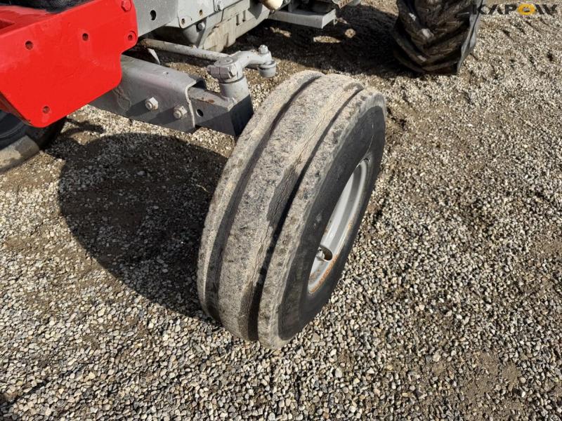 Massey Ferguson 1080 traktor 54