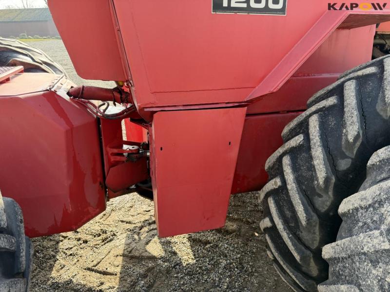 Massey Ferguson 1200 traktor 16