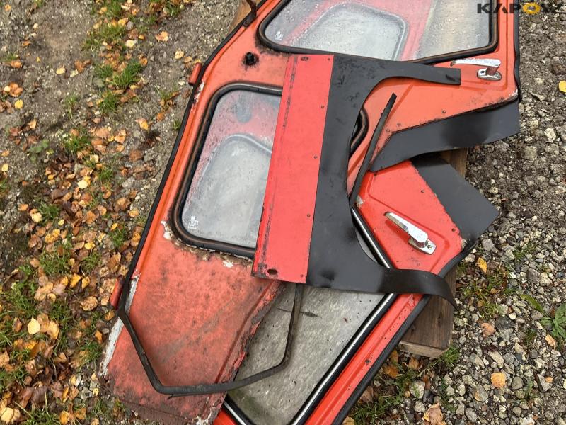 Massey Ferguson 135 døre 8