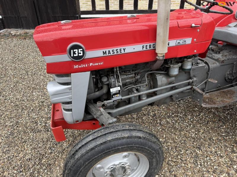 Massey Ferguson 135 multi power traktor 9