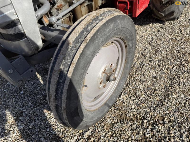 Massey Ferguson 135 traktor 52