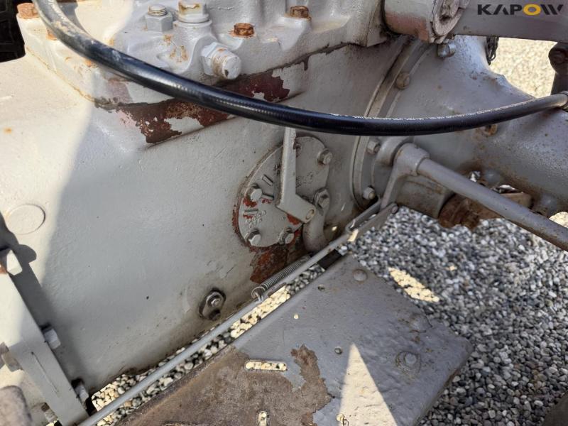 Massey Ferguson 135 traktor 29