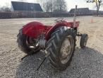 Massey Ferguson 135 traktor 5