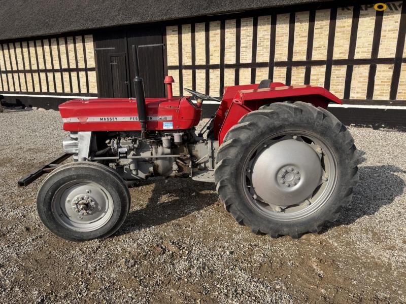 Massey Ferguson 135 traktor 8