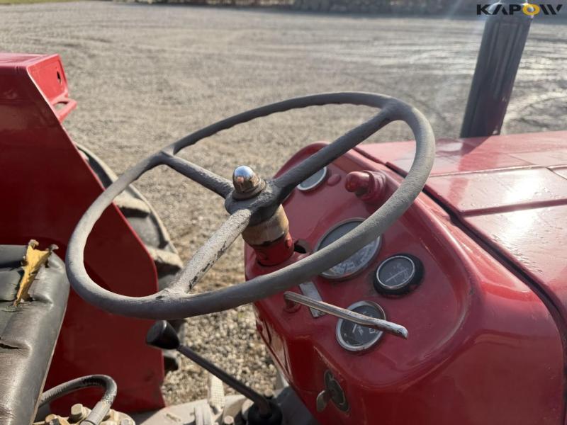 Massey Ferguson 135 traktor 23