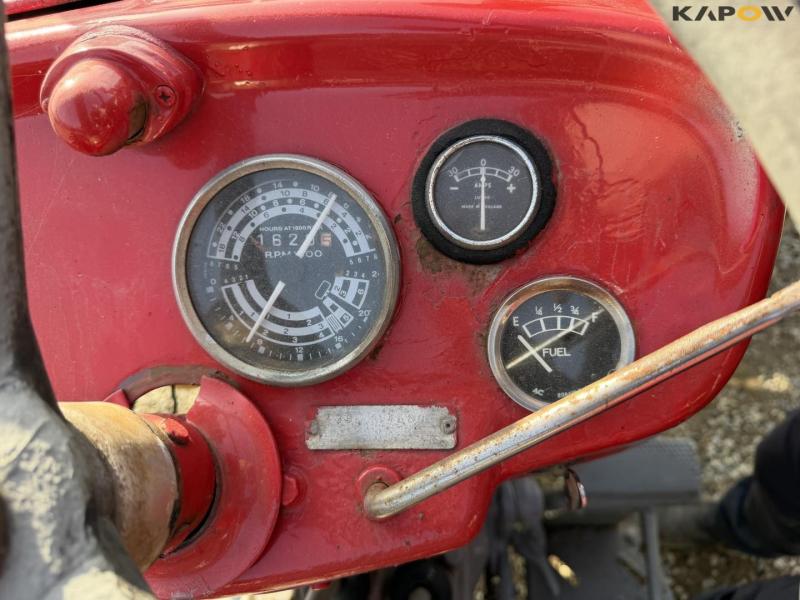 Massey Ferguson 135 traktor 24