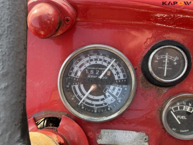 Massey Ferguson 135 traktor 25