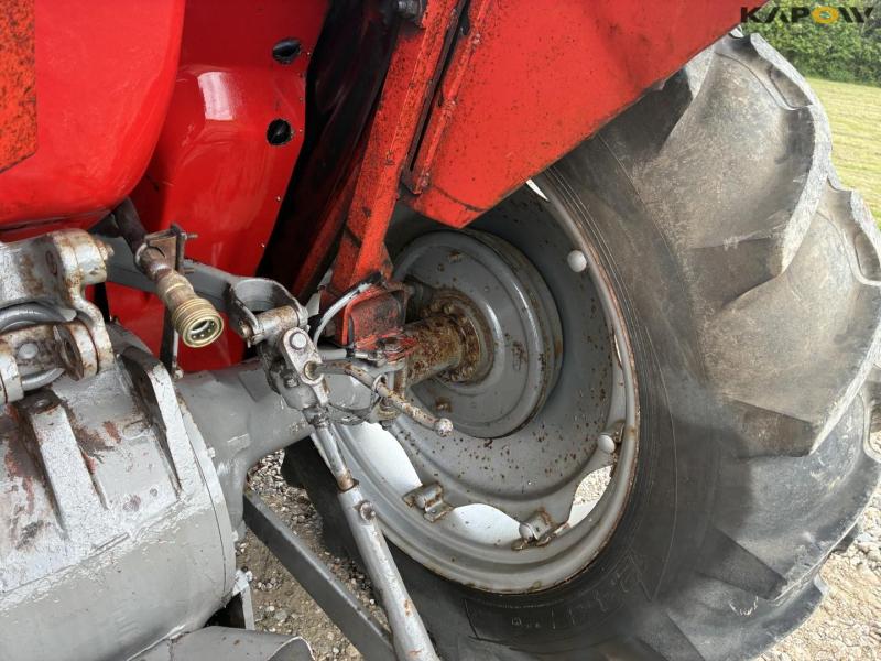 Massey Ferguson 135 traktor 17