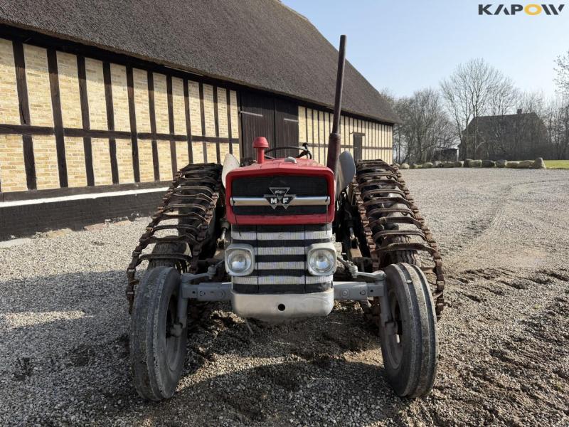 Massey Ferguson 152 traktor 2