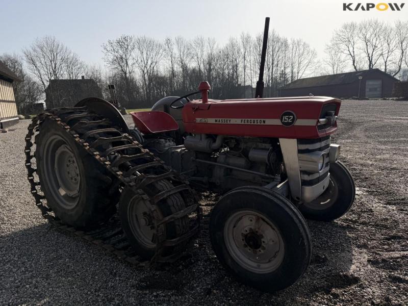 Massey Ferguson 152 traktor 3