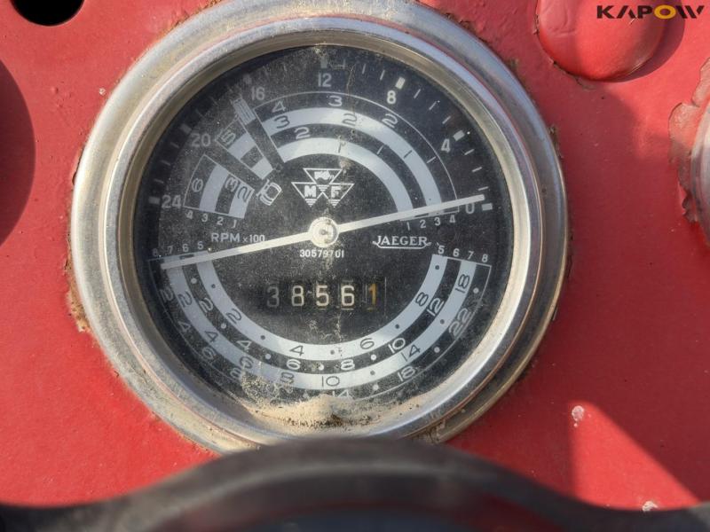 Massey Ferguson 152 traktor 29