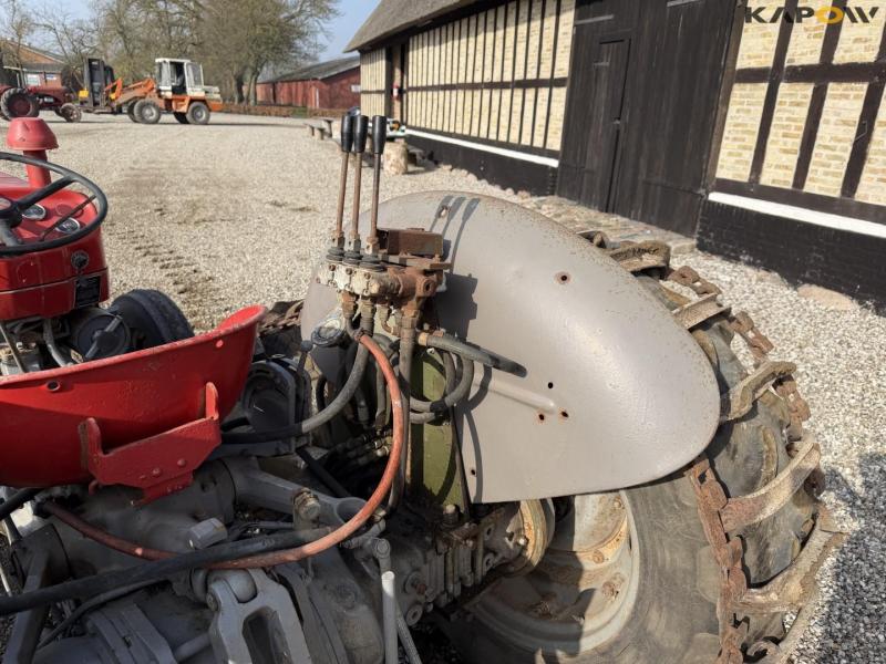 Massey Ferguson 152 traktor 31
