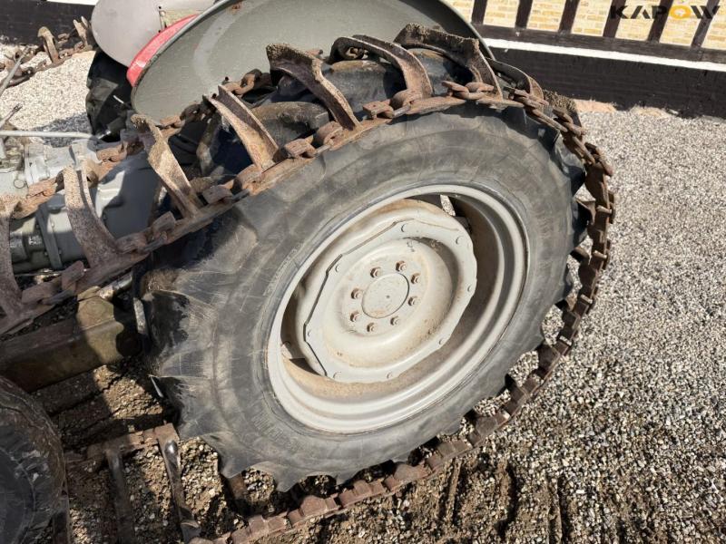 Massey Ferguson 152 traktor 52