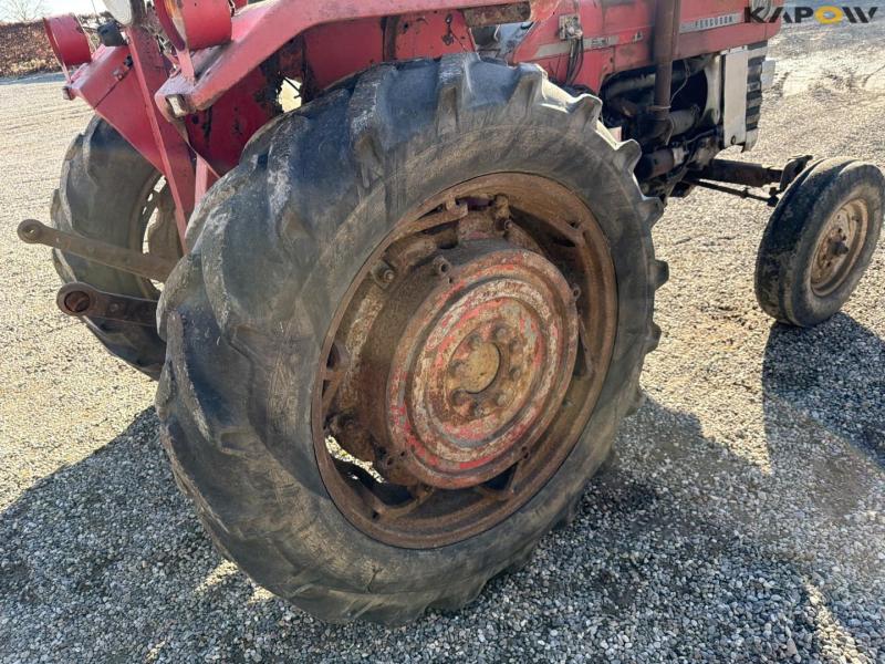 Massey Ferguson 175 traktor 44