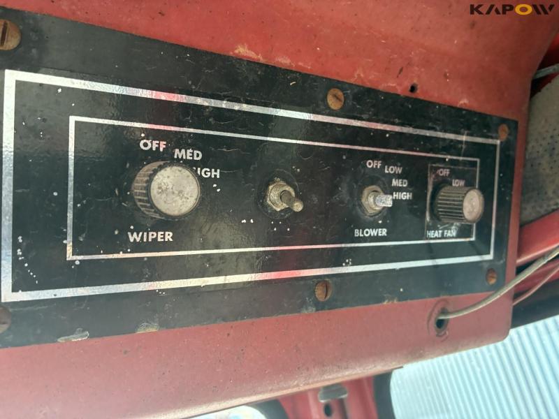 Massey Ferguson 1800 V8 diesel traktor 45