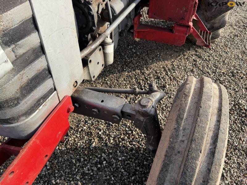 Massey Ferguson 185 traktor 12