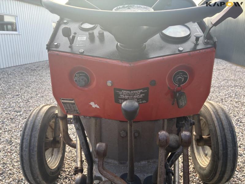 Massey Ferguson 235 traktor 21