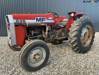 Massey Ferguson 235 traktor