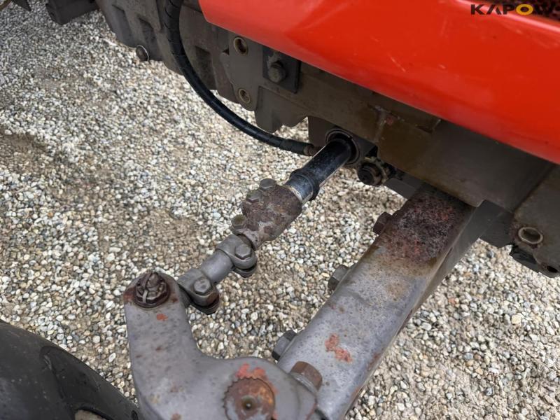Massey Ferguson 3050 traktor 16