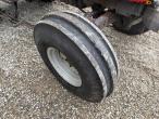 Massey Ferguson 3050 traktor 63