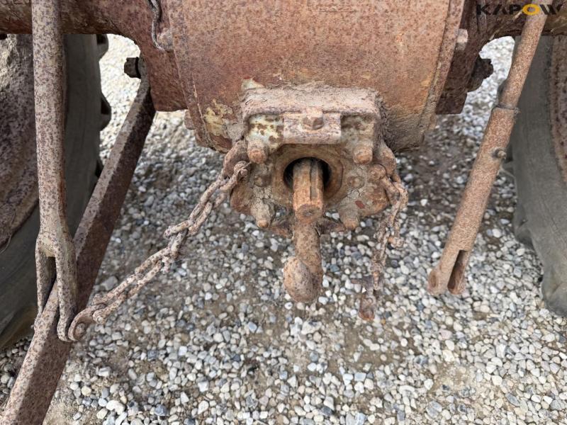 Massey Ferguson 35 traktor 23