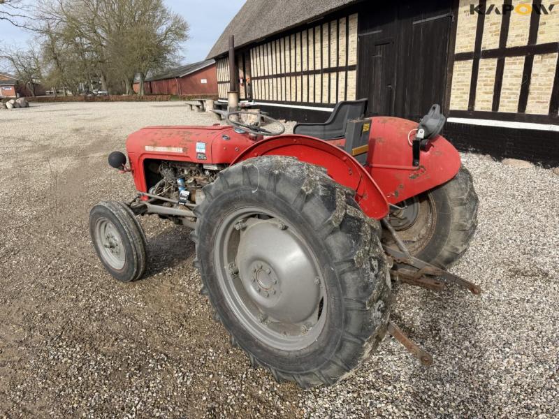 Massey Ferguson 35 traktor 7