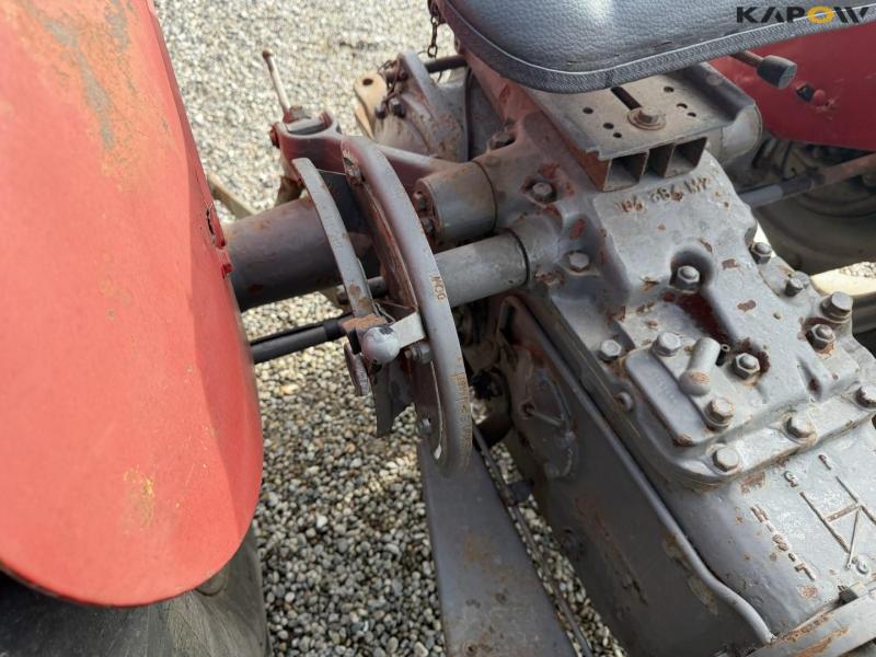 Massey Ferguson 35 traktor 26