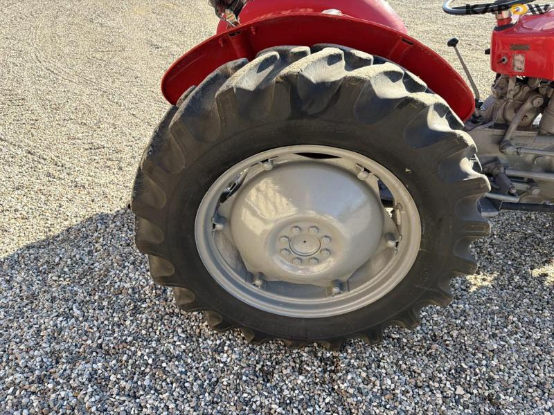 Massey Ferguson 35 traktor 40