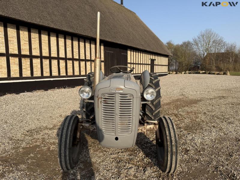 Massey Ferguson 35 traktor 2