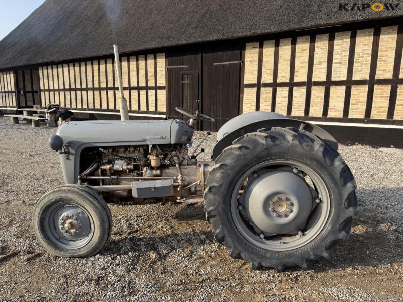 Massey Ferguson 35 traktor 8