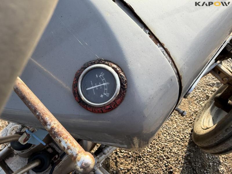 Massey Ferguson 35 traktor 24