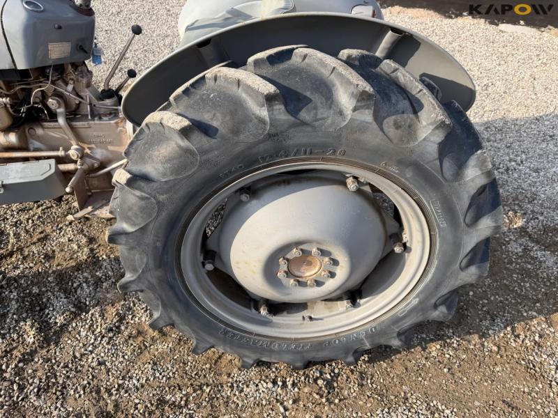 Massey Ferguson 35 traktor 37