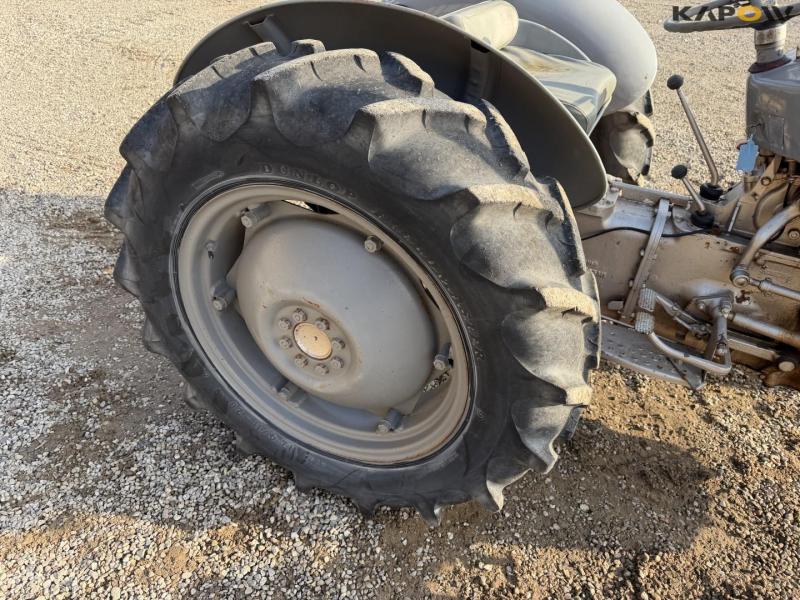 Massey Ferguson 35 traktor 41