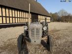 Massey Ferguson 35 traktor 2