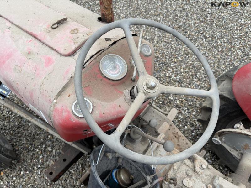 Massey Ferguson 35 traktor 28