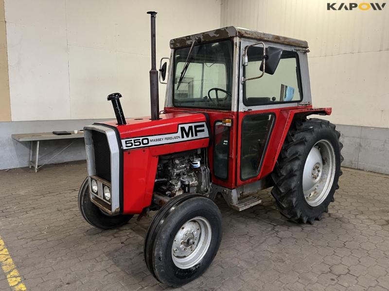 Massey ferguson 550 traktor 1