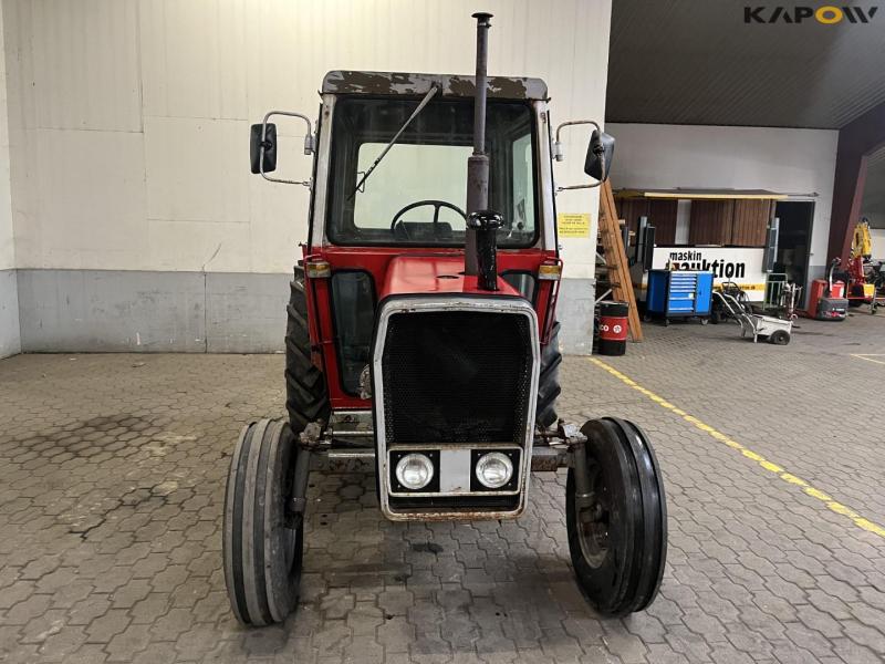Massey ferguson 550 traktor 2