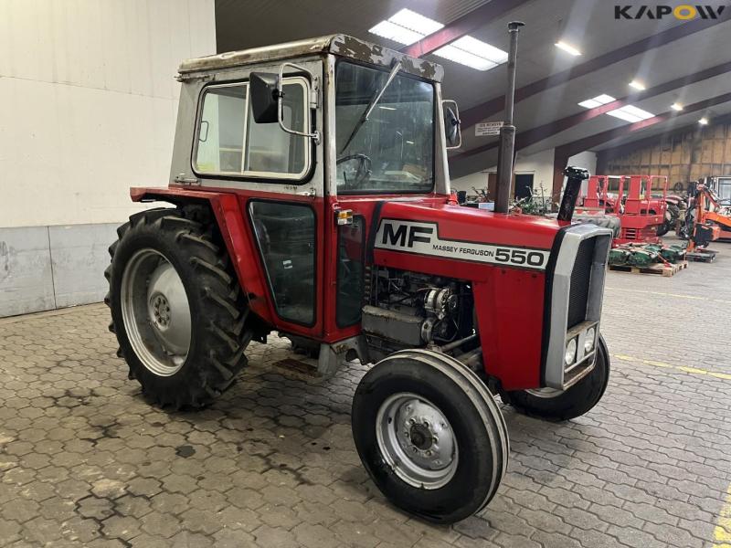 Massey ferguson 550 traktor 3