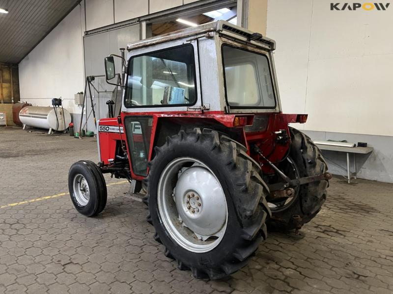 Massey ferguson 550 traktor 7