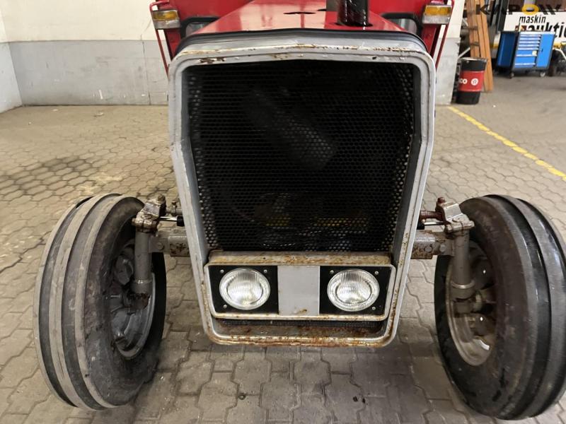 Massey ferguson 550 traktor 14