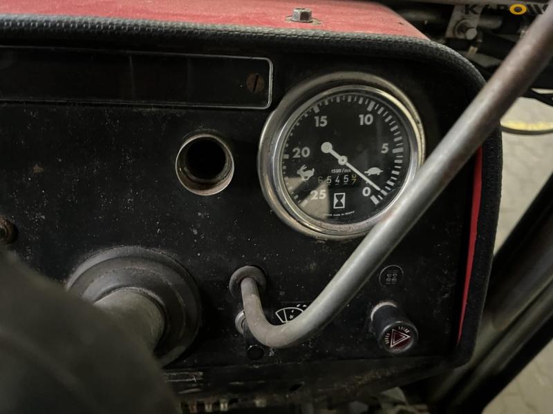 Massey ferguson 550 traktor 38