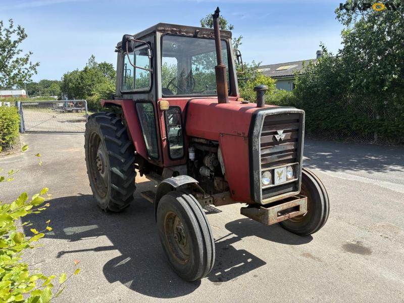 Massey Ferguson 590 traktor 3
