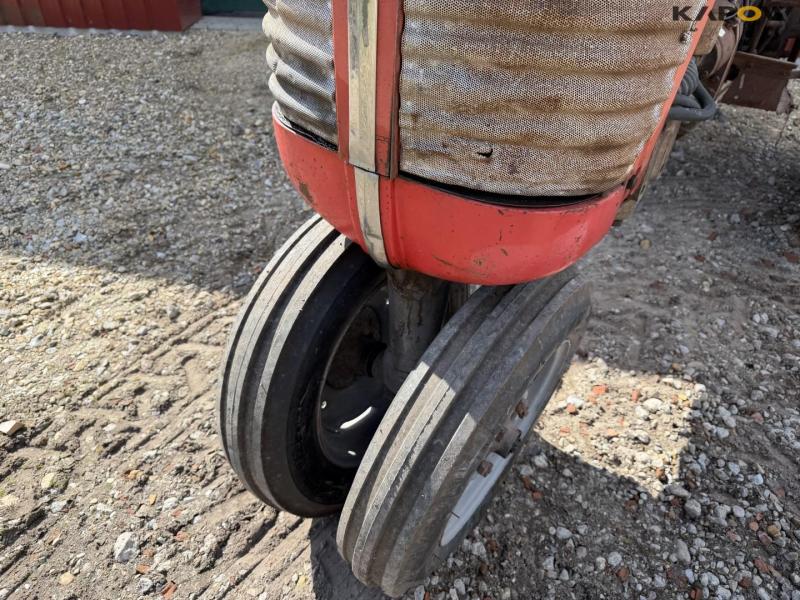 Massey Ferguson 65 traktor - Amerikansk model 13