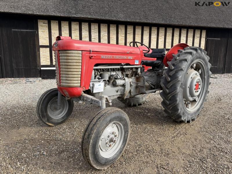 Massey Ferguson 65 traktor 1