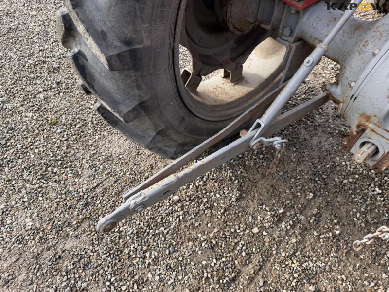 Massey Ferguson 65 traktor 30