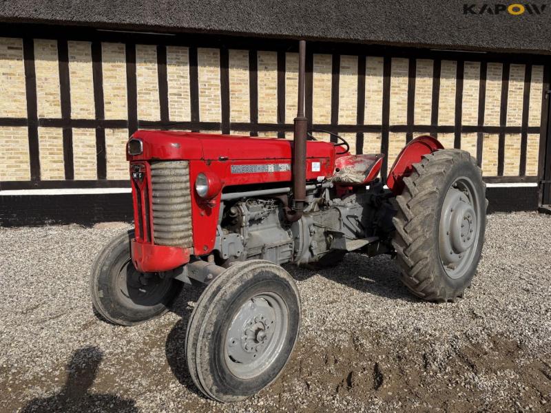 Massey Ferguson 65 traktor 1
