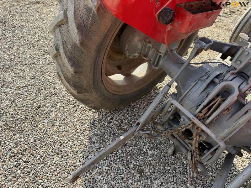 Massey Ferguson 65 traktor 35